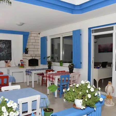 Beyaz Alacati * Çeşme